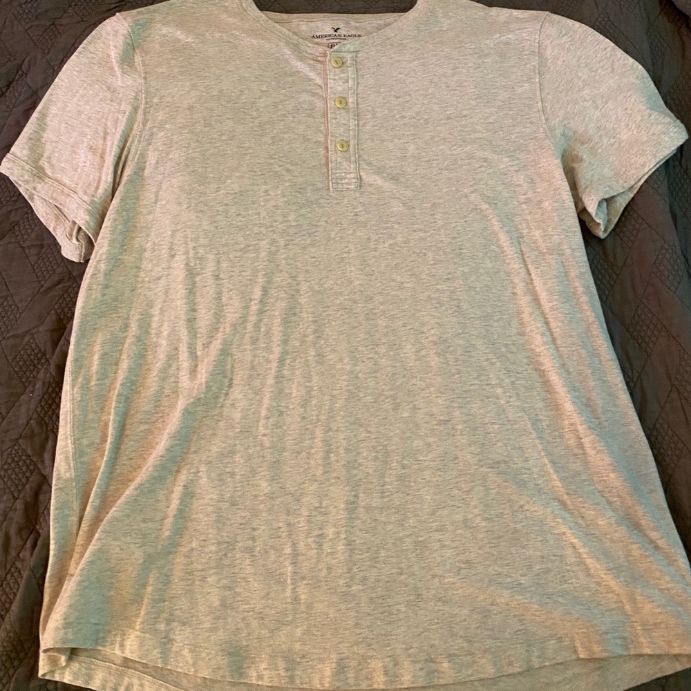 American Eagle 3-button shirt